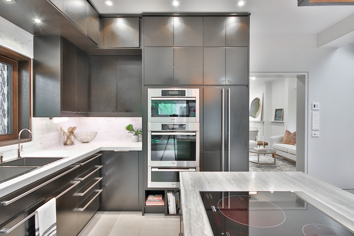 Finished custom modern kitchen cabinetry